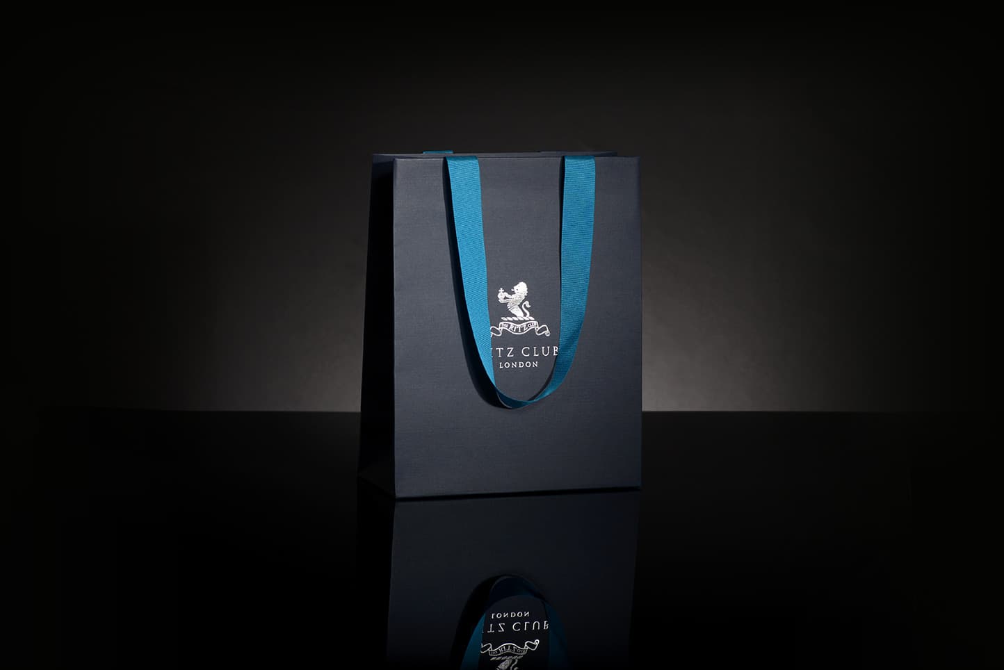 УПАКОВКА ДЛЯ БРЕНДОВ ОДЕЖДЫ: ОТ КРАФТ-ПАКЕТОВ ДО ПРЕМИУМ-КОРОБОК - работа 1